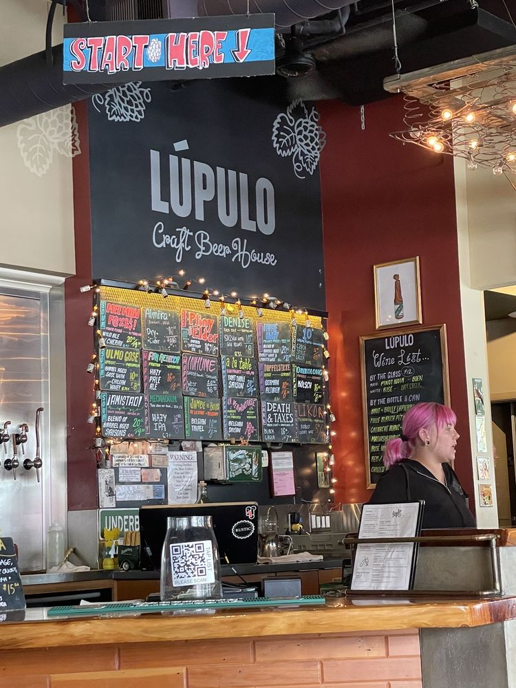 Lupulo Craft Beer House