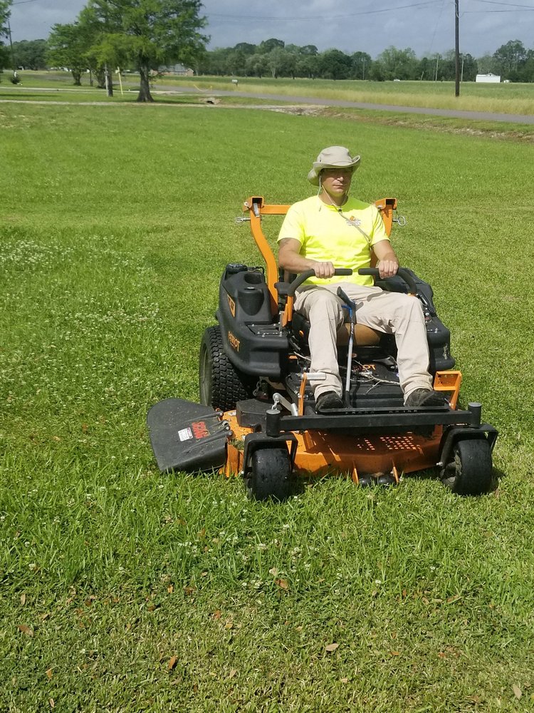 Mallet’s Lawn Care - tree service in Opelousas, LA