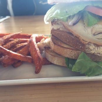 Early Bird - New American Near Me - Fullerton, California