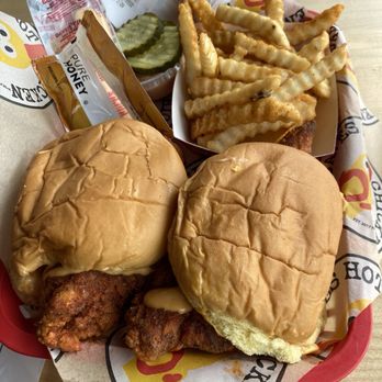 Dave's Hot Chicken - Dave's #2 2 Sliders w/ Fries - Chicken Shop Near Me - Lancaster, California