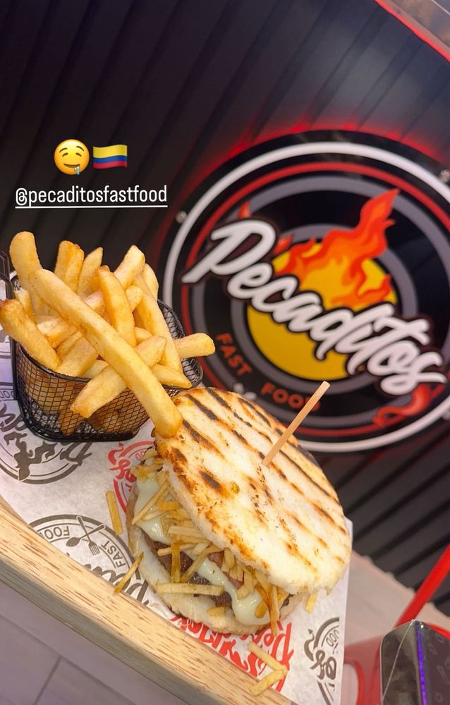 Pecaditos Fast Food Logo