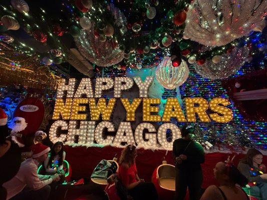 Frosty's Christmas Bar Chicago by null