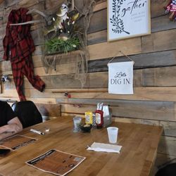 Dining room, rustic vibes.
