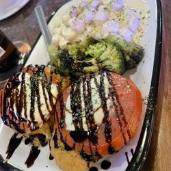 Scaffidi's Restaurant & Tavern - Chicken Caprese