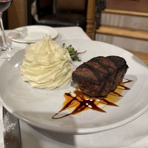 CHARLIE BROWN’S STEAKHOUSE - Updated June 2025 - 89 Photos & 167 ...