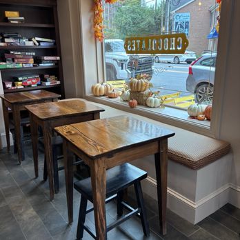 Bethesda Chocolates - Chocolatiers & Shops Near Me - Bethesda, Maryland Bethesda Chocolates - Chocolatiers & Shops Near Me - Bethesda, Maryland