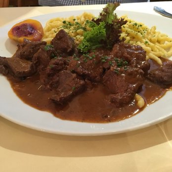 Hotel Drei Mohren - Gulasch mit butterspätzle - Hotels Near Me - Garmisch-Partenkirchen, BY