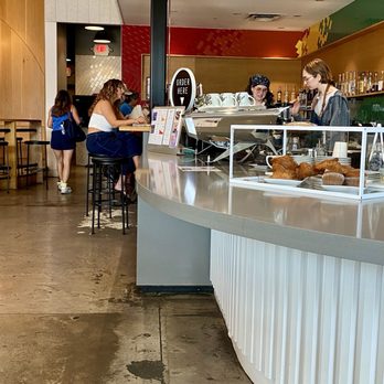 Houndstooth Coffee - Coffee & Tea Near Me - Austin, Texas