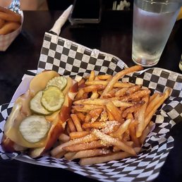 MILWAUKEE BRAT HOUSE - 621 Photos & 665 Reviews - Pubs - 1013 N Old