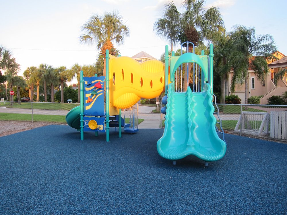 Belle Vista Playground Image