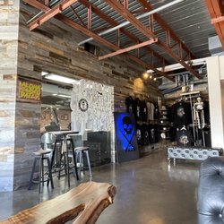 Tattoo Licious - Waiting area