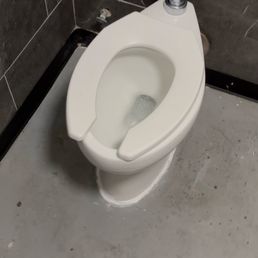 Fixed tankless toilet Fixed tankless toilet