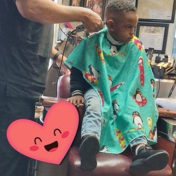 Moore's Barber Shop - Great with my son! - Barbers Near Me - Arlington, Virginia Moore's Barber Shop - Great with my son! - Barbers Near Me - Arlington, Virginia