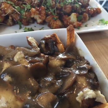 Pure Kitchen Westboro - Poutine with cashew curds - Vegan Near Me - Ottawa, Ontario Pure Kitchen Westboro - Poutine with cashew curds - Vegan Near Me - Ottawa, Ontario