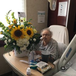 Kameo Flower Shop - Grandmother with her flowers in the hospital