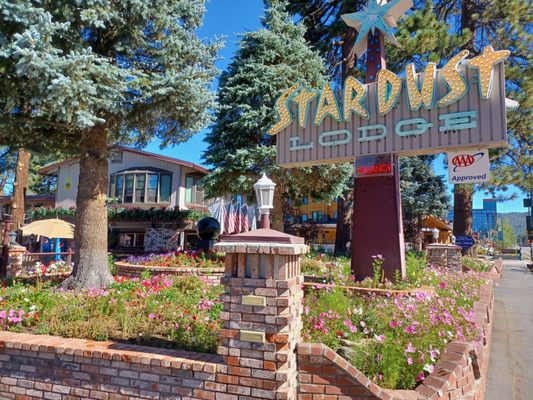 Stardust Lodge by null