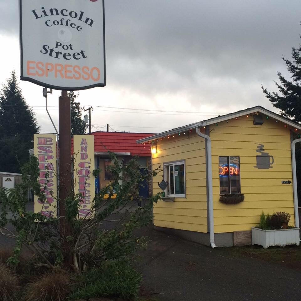 Lincoln Street Coffee Pot