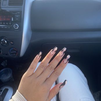 Carmel Nails & Spa - pink acrylic refill with nail art - Nail Salons Near Me - Carmel, California