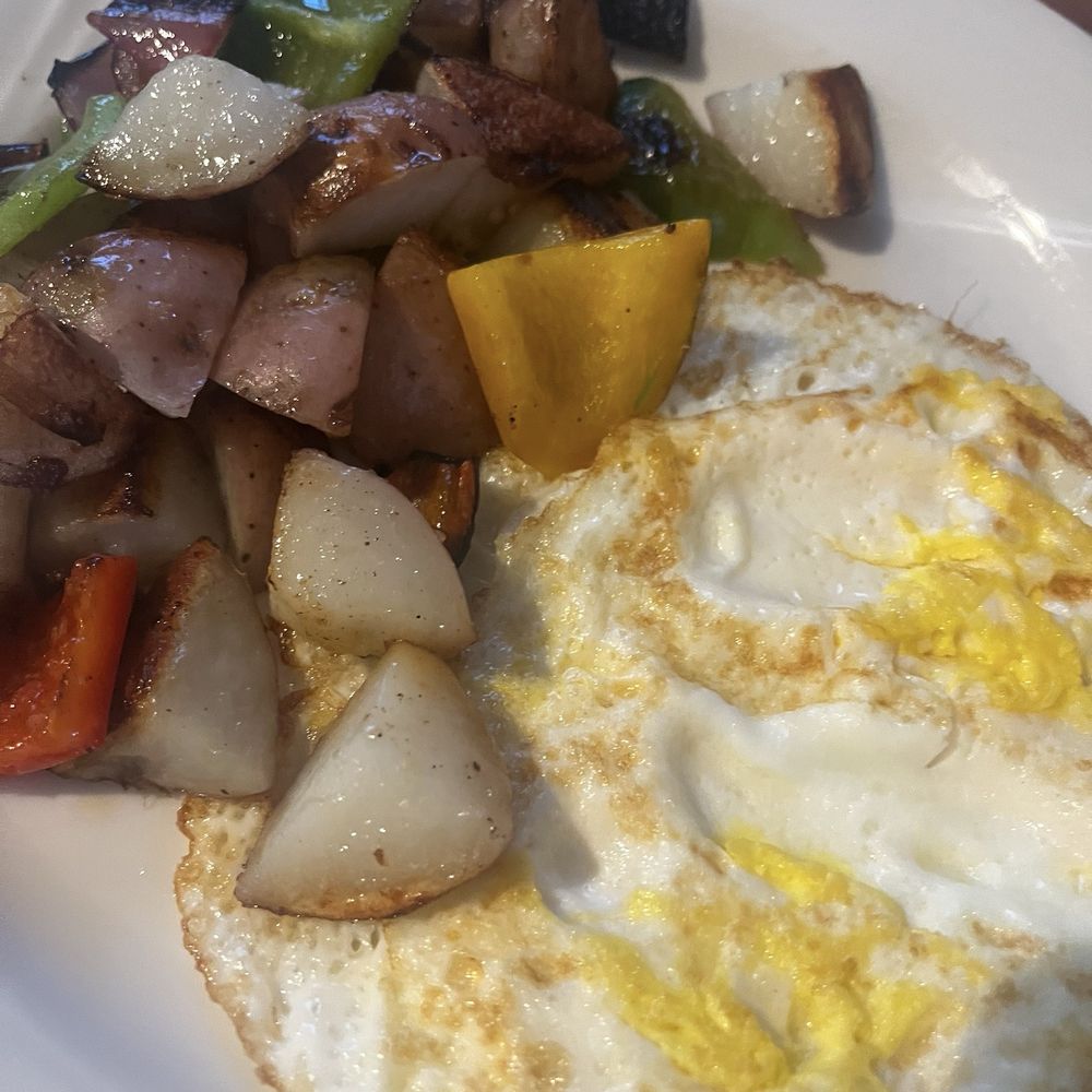 Almansor Grill - Two eggs and country potatoes - American Near Me - Alhambra, California