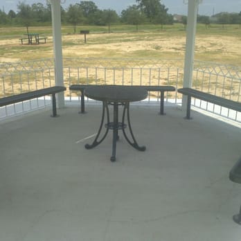 Mason Road Park - Seats & tables - Parks Near Me - Katy, Texas