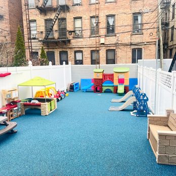 Daddy’s Daycare 2 - Private outdoor playground - Child Care & Day Care Near Me - Brooklyn, New York Daddy’s Daycare 2 - Private outdoor playground - Child Care & Day Care Near Me - Brooklyn, New York