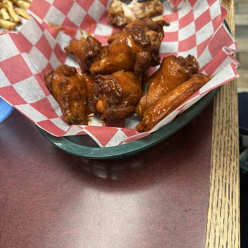 Joey C’s Pizza - Bone in Wings * - Pizza Near Me - Woodbury, Minnesota Joey C’s Pizza - Bone in Wings * - Pizza Near Me - Woodbury, Minnesota