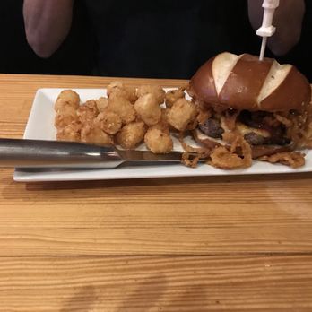 Burger Republic - Burgers Near Me - Nashville, Tennessee