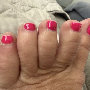 Dr Nails & Spa - Look at the dead cuticle still on my pinky toe. - Nail Salons Near Me - Anaheim, California