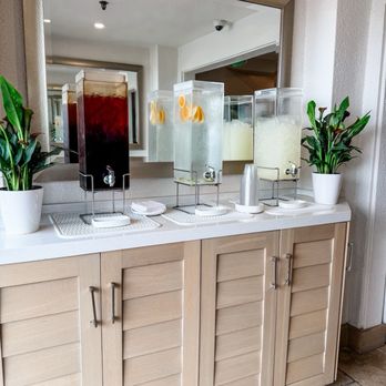 Pacific Terrace Hotel - Hotels Near Me - San Diego, California