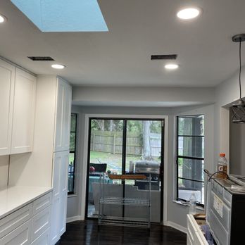 TR Electric - Electricians Near Me - Largo, Florida