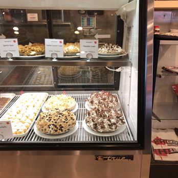 Maple Leaf Diner - Pies - American Near Me - Dallas, Texas