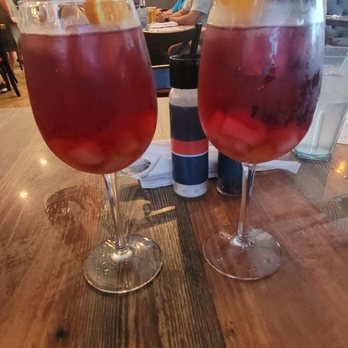Polo Norte Kendall  - Sangria - Cuban Near Me - Miami, Florida
