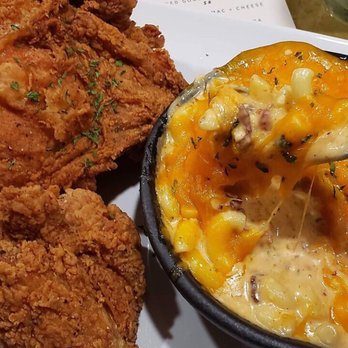 Taste Bar + Kitchen - Chicken, Mac and cheese with bacon... - Cocktail Bars Near Me - Houston, Texas Taste Bar + Kitchen - Chicken, Mac and cheese with bacon... - Cocktail Bars Near Me - Houston, Texas