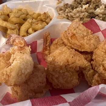 LJz Backyard Bayou - Fried shrimp, dirty rice, and macaroni and cheese with crawfish - Cajun/Creole Near Me - Harvest, Alabama LJz Backyard Bayou - Fried shrimp, dirty rice, and macaroni and cheese with crawfish - Cajun/Creole Near Me - Harvest, Alabama