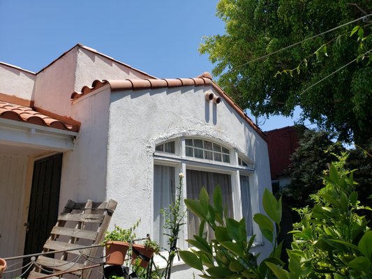 Trujano Roofing Logo