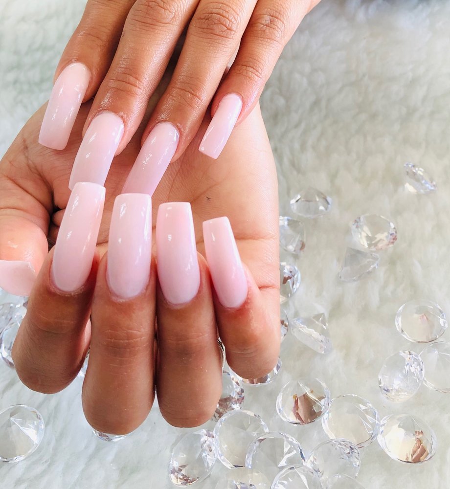 Barebeauty Salon & Nails Logo