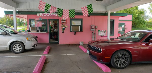 Peppermint Twist Drive In by null