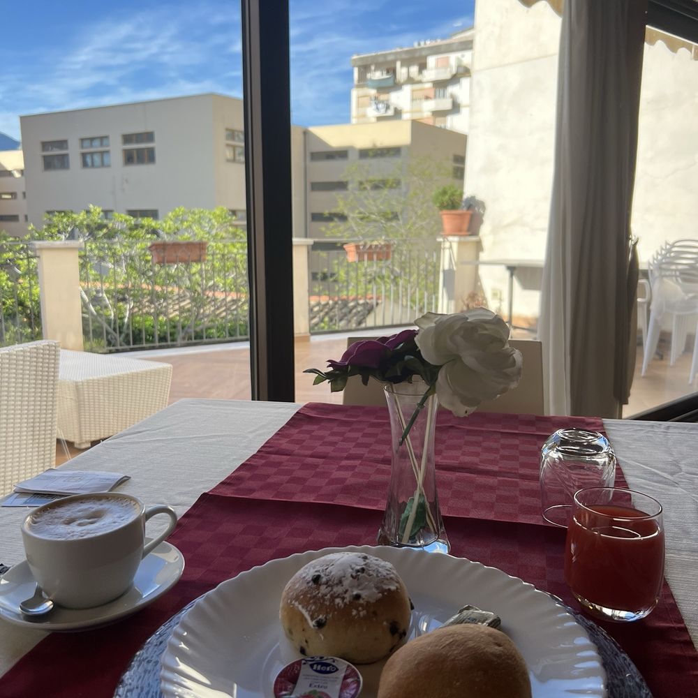 Palazzo Ducale Suites - Beautiful view in breakfast room. - Bed & Breakfast Near Me - Monreale, Pennsylvania Palazzo Ducale Suites - Beautiful view in breakfast room. - Bed & Breakfast Near Me - Monreale, Pennsylvania
