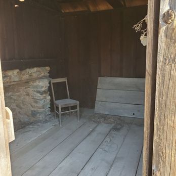 Mark Twain Cabin - Inside - Landmarks & Historical Buildings Near Me