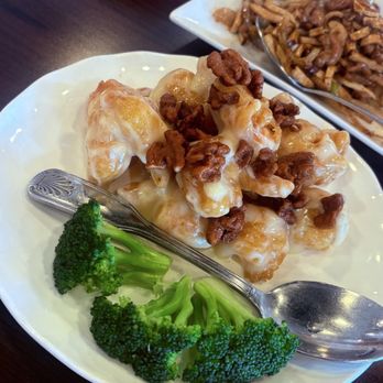 Happy Bee Kitchen - honey walnut shrimp - Chinese Near Me - Artesia, California Happy Bee Kitchen - honey walnut shrimp - Chinese Near Me - Artesia, California