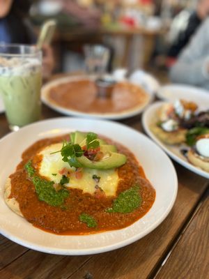 5 Points Market & Restaurant by null