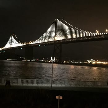 Yellow Smart Cab - Night view of Bay Bridge San Francisco. - Taxis Near Me Yellow Smart Cab - Night view of Bay Bridge San Francisco. - Taxis Near Me