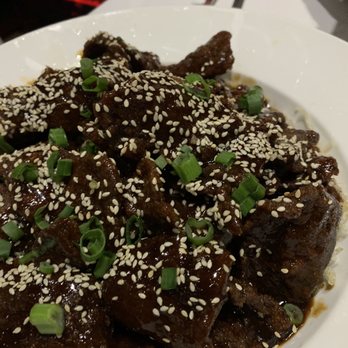 Shangri-La Cuisine - Mongolian beef - great presentation, decent taste and texture - Chinese Near Me - Tijuana, BCN Shangri-La Cuisine - Mongolian beef - great presentation, decent taste and texture - Chinese Near Me - Tijuana, BCN