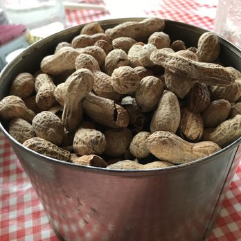 Calico House Restaurant - peanuts on the table - American Near Me - Yermo, California