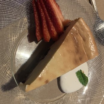 Humboldt Bay Bistro - Mixed Berry Cheesecake - New American Near Me - Eureka, California