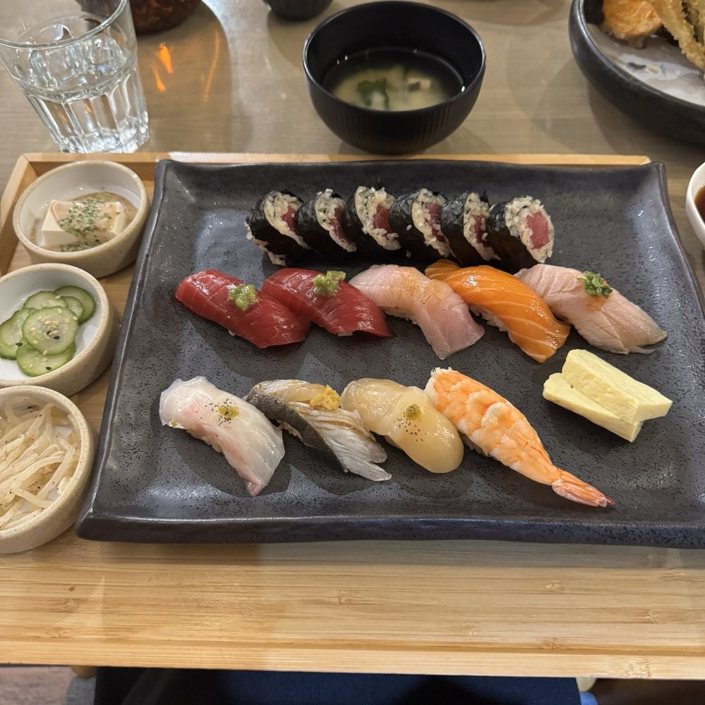 Akami Sushi - sushi deluxe - Sushi Bars Near Me - Arcadia, California Akami Sushi - sushi deluxe - Sushi Bars Near Me - Arcadia, California