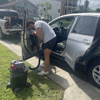 Strength Auto Glass - Taylor comes to your site with all equipment needed - Auto Glass Services Near Me - New Orleans, Louisiana Strength Auto Glass - Taylor comes to your site with all equipment needed - Auto Glass Services Near Me - New Orleans, Louisiana