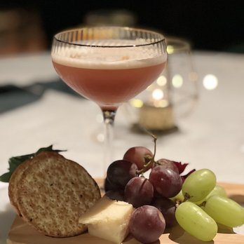 Ladies and Gentlemen - A Cocktail Experience