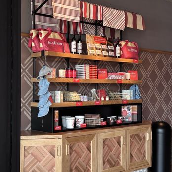 Salt & Straw - Ice Cream & Frozen Yogurt Near Me - Phoenix, Arizona Salt & Straw - Ice Cream & Frozen Yogurt Near Me - Phoenix, Arizona