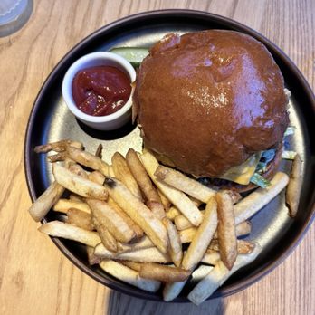 THE CHASTAIN - Burger - Diners Near Me - Atlanta, Georgia THE CHASTAIN - Burger - Diners Near Me - Atlanta, Georgia